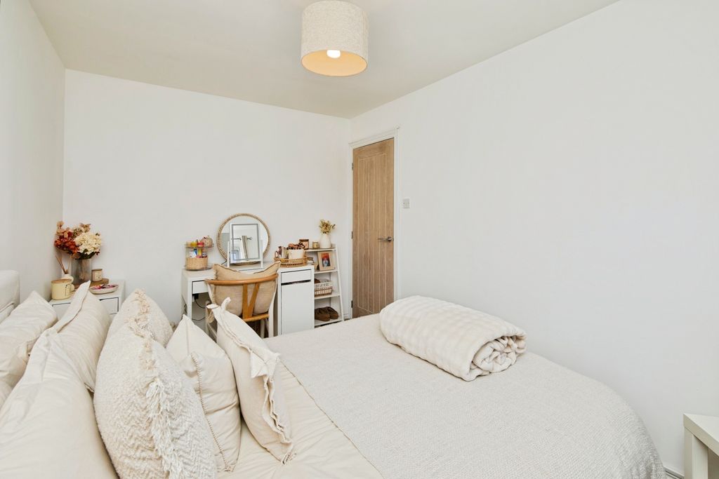 Additional image 15 of 4 bed detached house for saleAmberlands, Stretton, Burton-On-Trent DE13