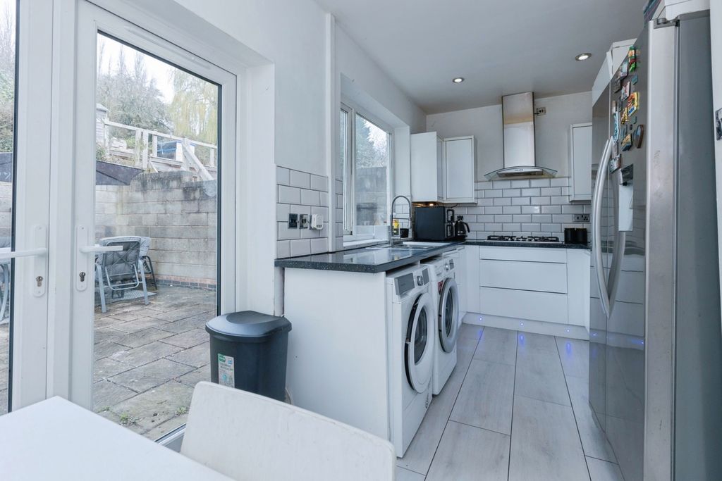 Additional image 11 of 3 bed semi-detached house for saleAstill Drive, Leicester, Leicestershire LE4