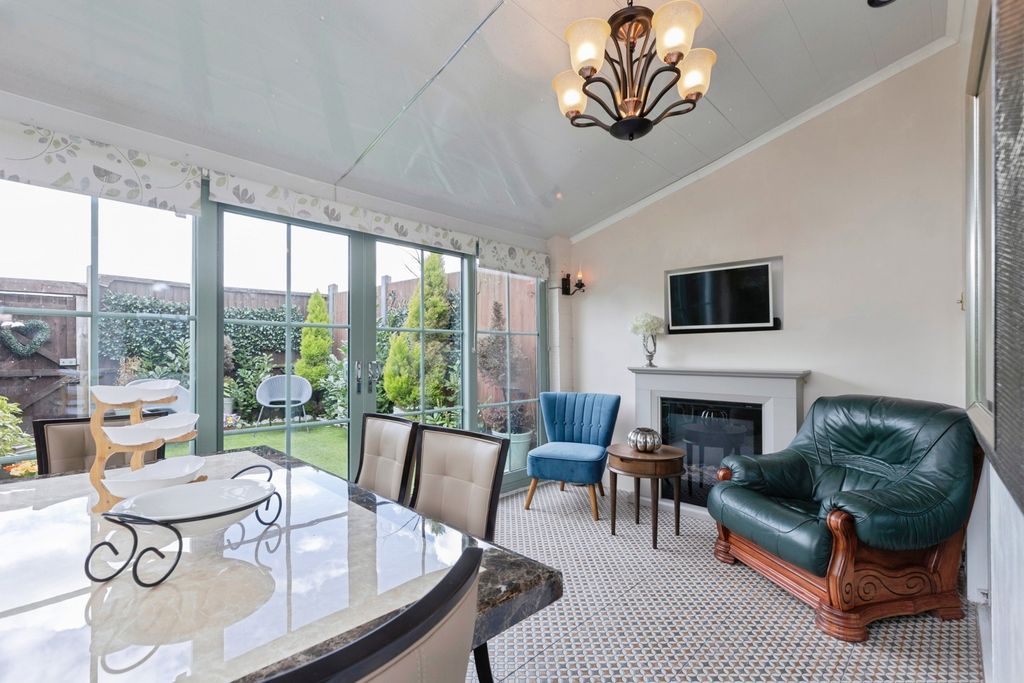 Additional image 11 of 3 bed semi-detached house for saleHolkham Avenue, Leicester, Leicestershire LE4