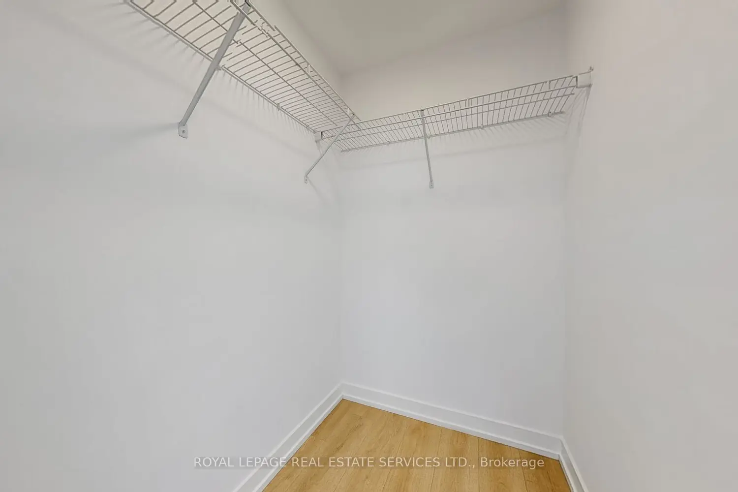 Additional image 8 of 1195 The Queensway 213
