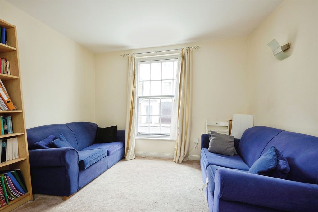 Additional image 5 of 1 bed flat for saleEndless Street, Salisbury SP1