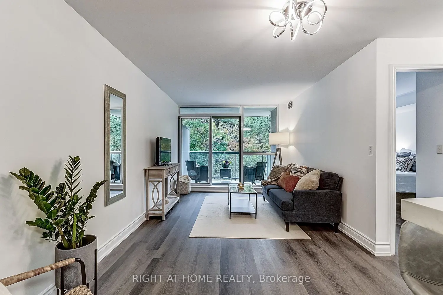 2565 Erin Centre Boulevard 508