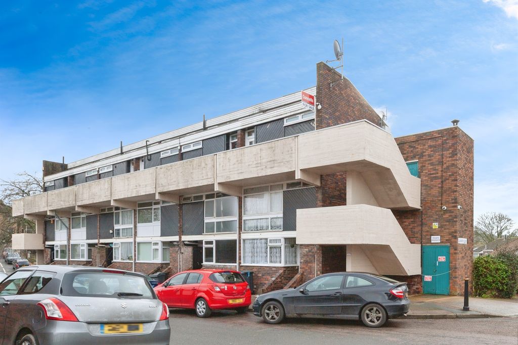 1 bed maisonette for saleFalmouth Road, Leicester LE5