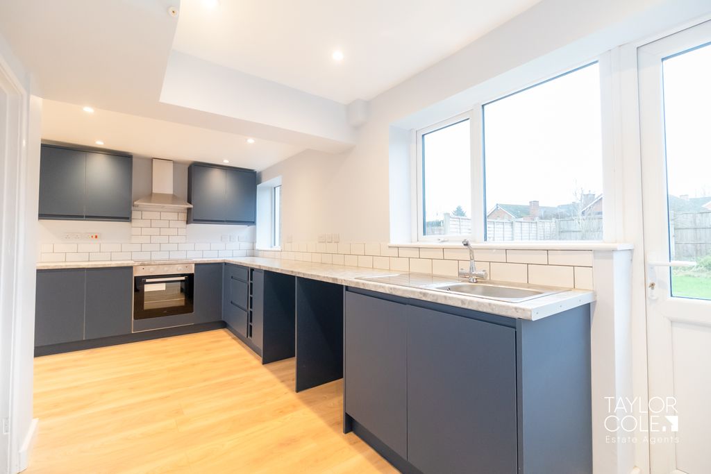 Additional image 6 of 4 bed semi-detached house for saleHighcliffe Road, Tamworth B77