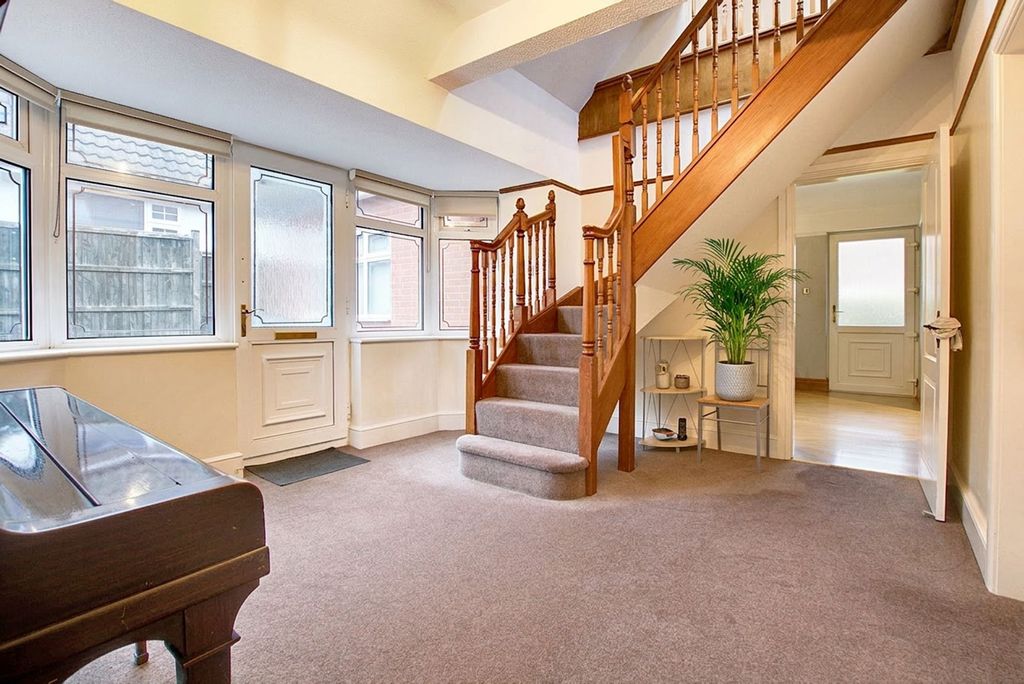 Additional image 6 of 4 bed detached bungalow for saleElms Road, Leicester LE2