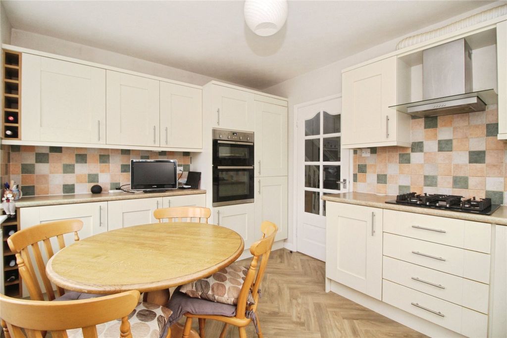 Additional image 2 of 3 bed semi-detached house for saleDean Close, Hinckley, Leicestershire LE10
