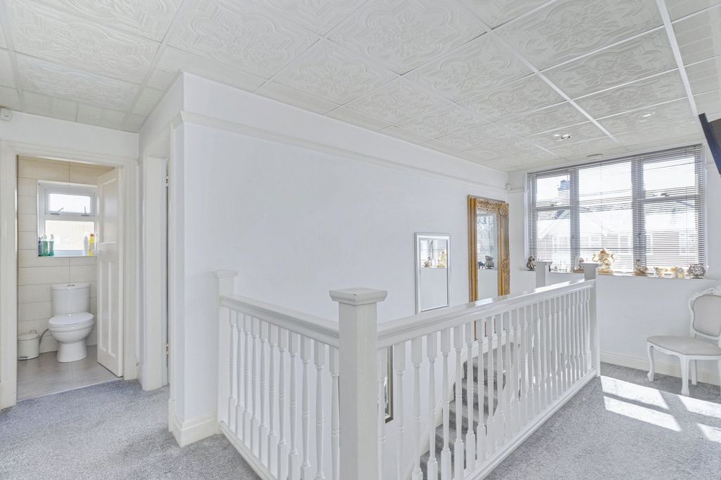 Additional image 17 of 4 bed semi-detached house for saleWestleigh Avenue, Leicester LE3