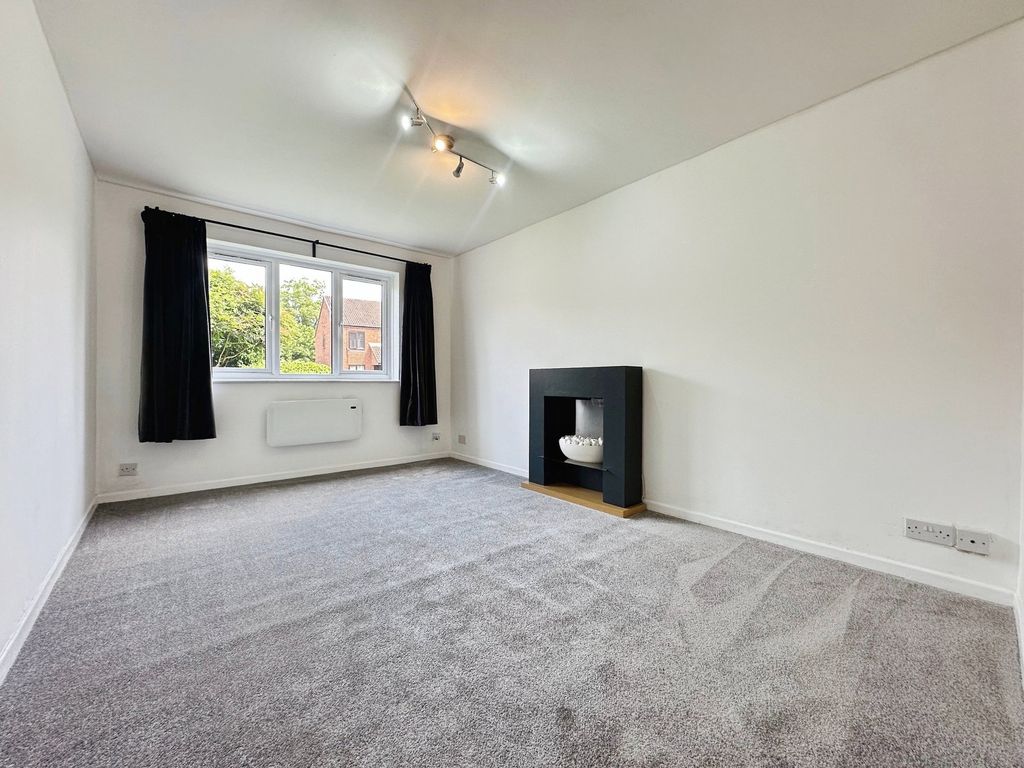 Additional image 4 of 2 bed maisonette for saleWillowdale Grange, Tettenhall, Wolverhampton WV6