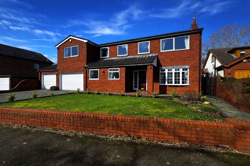 4 bed detached house for saleQueens Road, Calf Heath, Wolverhampton, Staffordshire WV10