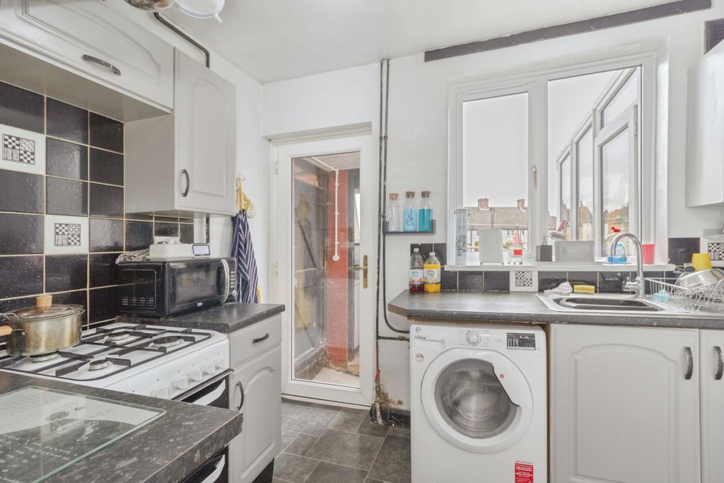 Additional image 7 of 3 bed town house for saleGooding Avenue, Leicester LE3