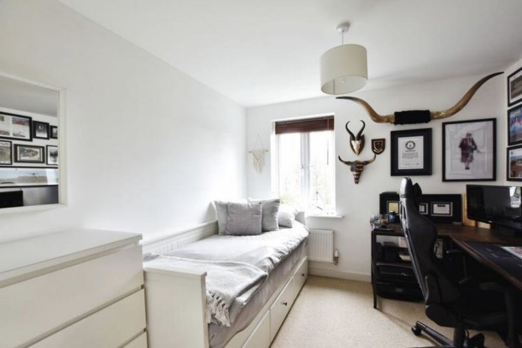 Additional image 7 of 2 bed flat for saleLanfranc Close, Old Sarum, Salisbury SP4