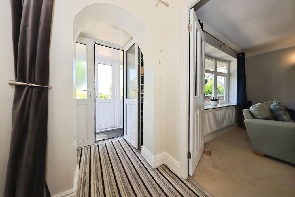 Additional image 21 of 4 bed detached house for saleStokesay Avenue, Perton Wolverhampton, Staffordshire WV6