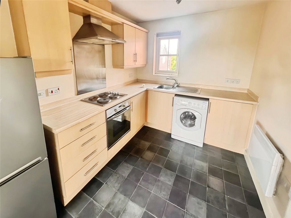 Additional image 4 of 2 bed flat for saleHendeley Court, Burton-On-Trent, Staffordshire DE14