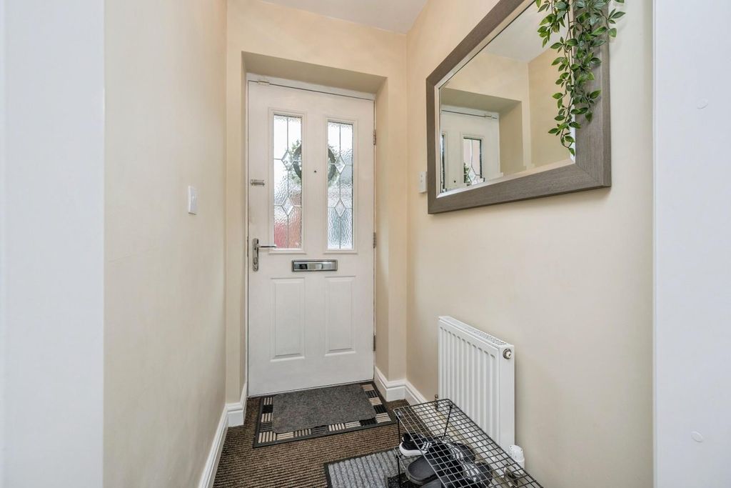 Additional image 2 of 4 bed detached house for saleCroft Close, Two Gates, Tamworth B77