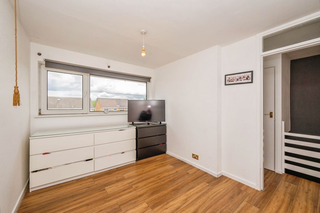 Additional image 13 of 3 bed semi-detached house for saleRidgewood Rise, Tamworth, Staffordshire B77