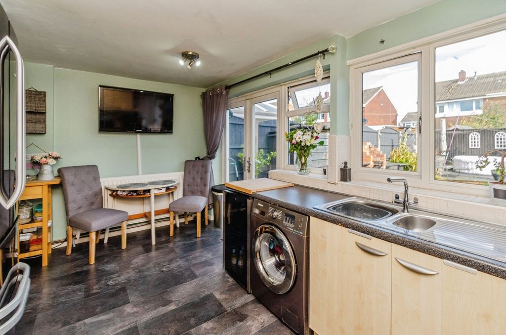 Additional image 4 of 3 bed semi-detached house for saleLeafdown Close, Hednesford, Cannock WS12