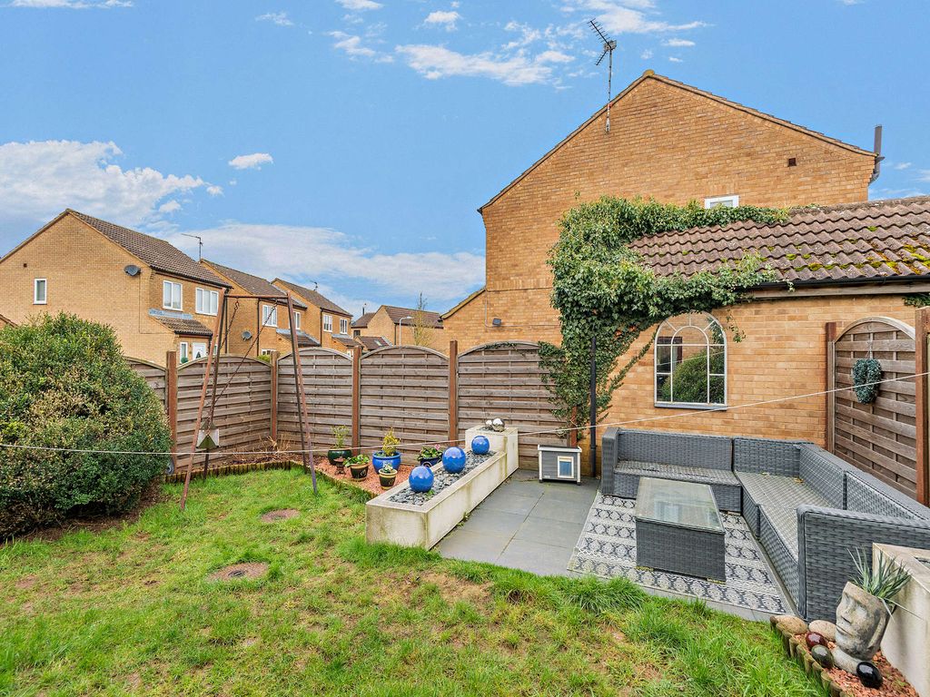 Additional image 2 of 4 bed semi-detached house for saleButtercup Close, Stamford PE9