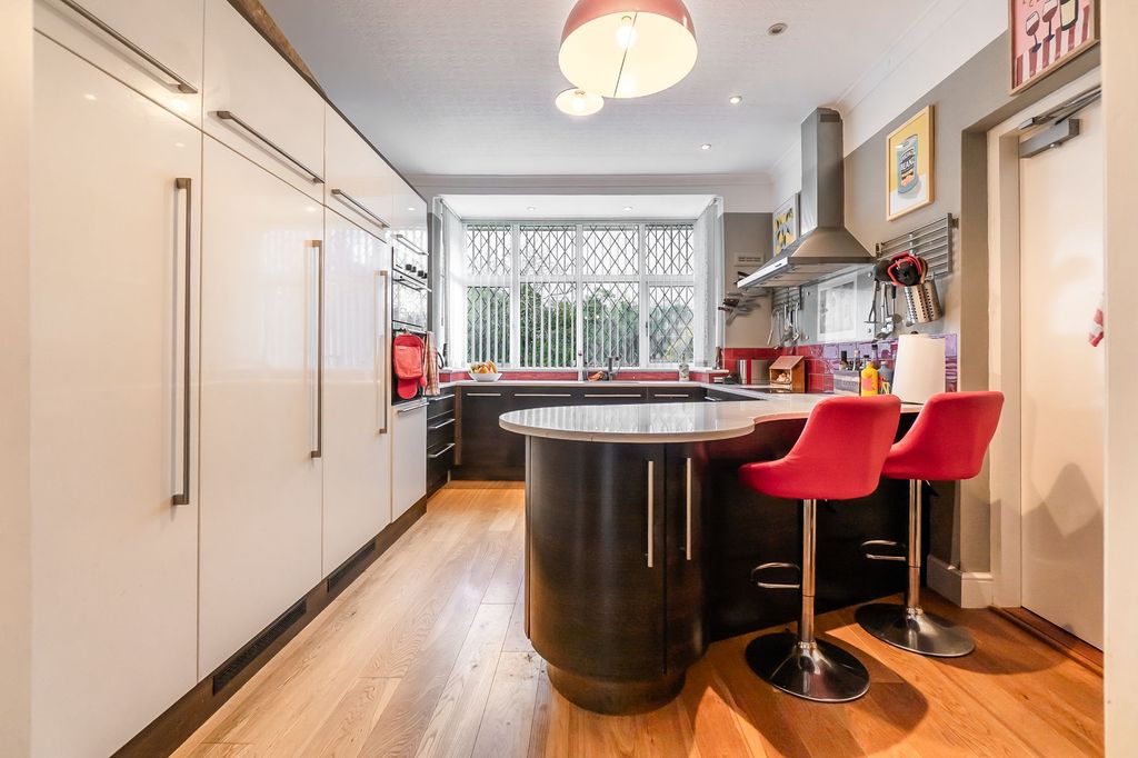 Additional image 4 of 3 bed detached bungalow for saleStation Road, Thurnby LE7