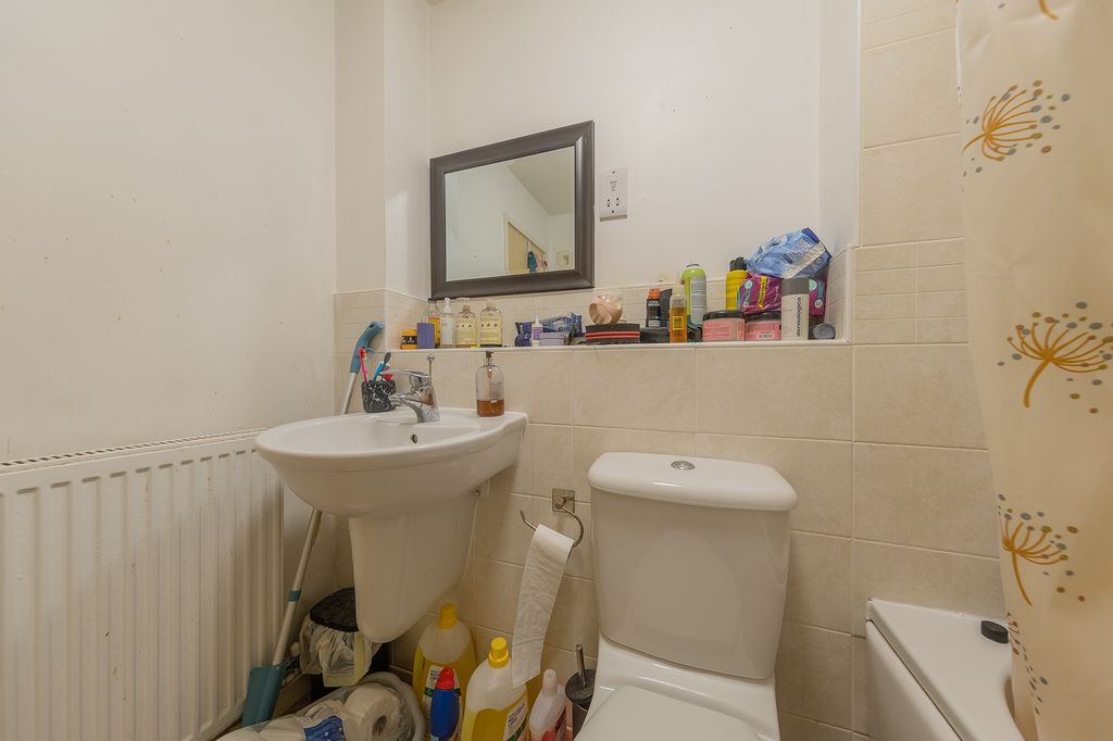 Additional image 7 of 2 bed flat for saleCaxton Court, Burton Upon Trent DE14