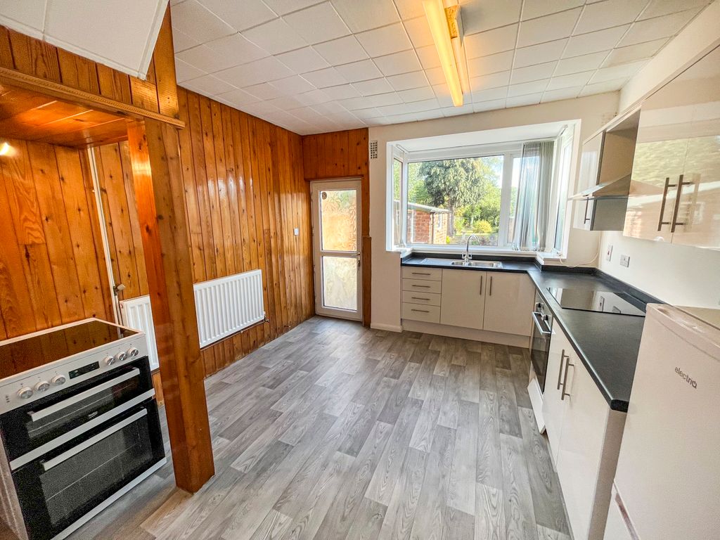 Additional image 3 of 4 bed semi-detached house for saleOakland Avenue, Leicester, Leicestershire LE4