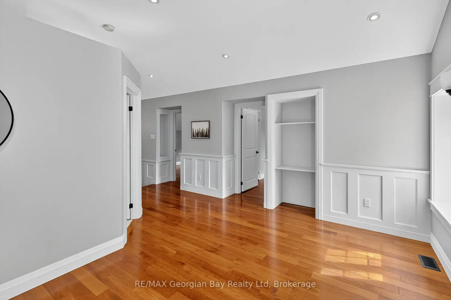Additional image 9 of 105 Duckworth Street