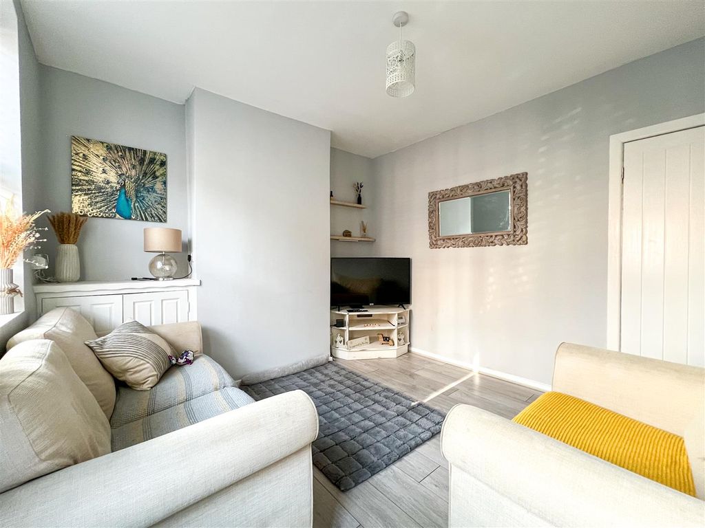Additional image 6 of 3 bed terraced house for saleWestwood Grove, Leek ST13