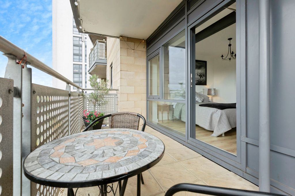 Additional image 12 of 2 bed flat for saleBath Lane, Leicester, Leicestershire LE3