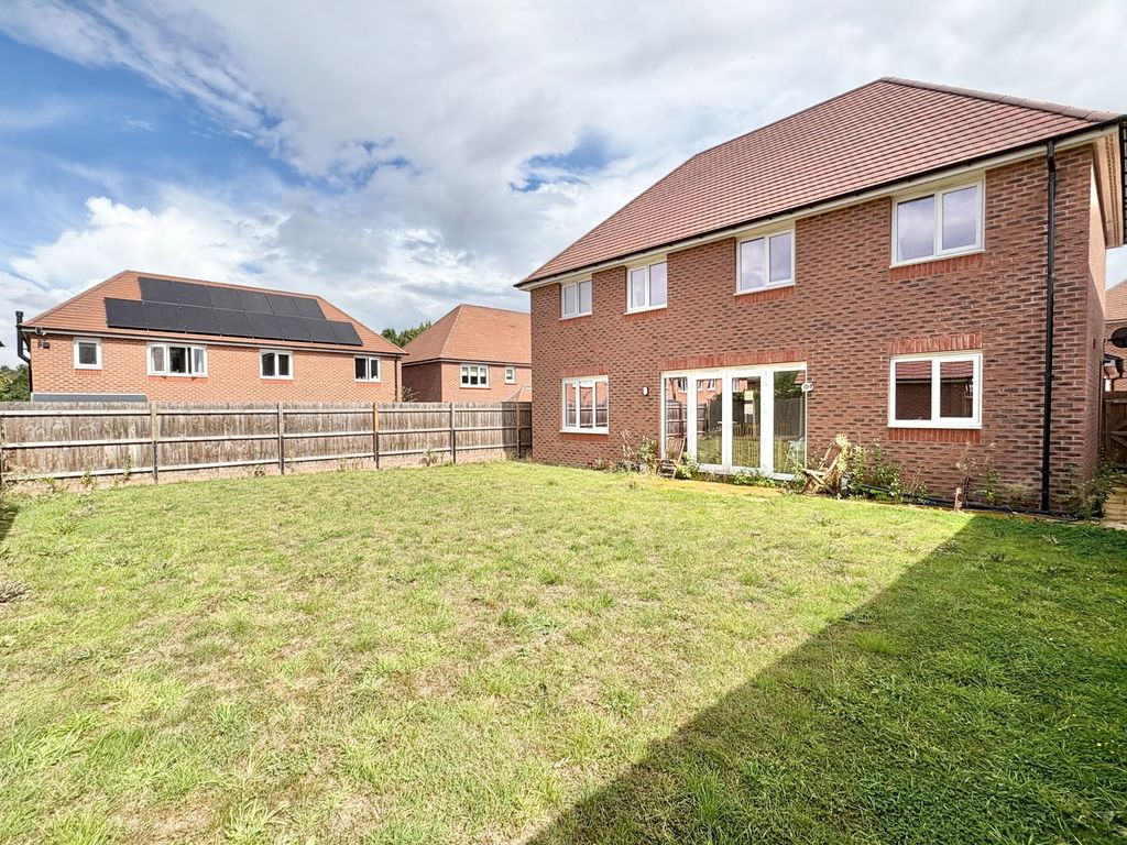Additional image 26 of 4 bed detached house for saleHopton Close, Amington, Tamworth B77