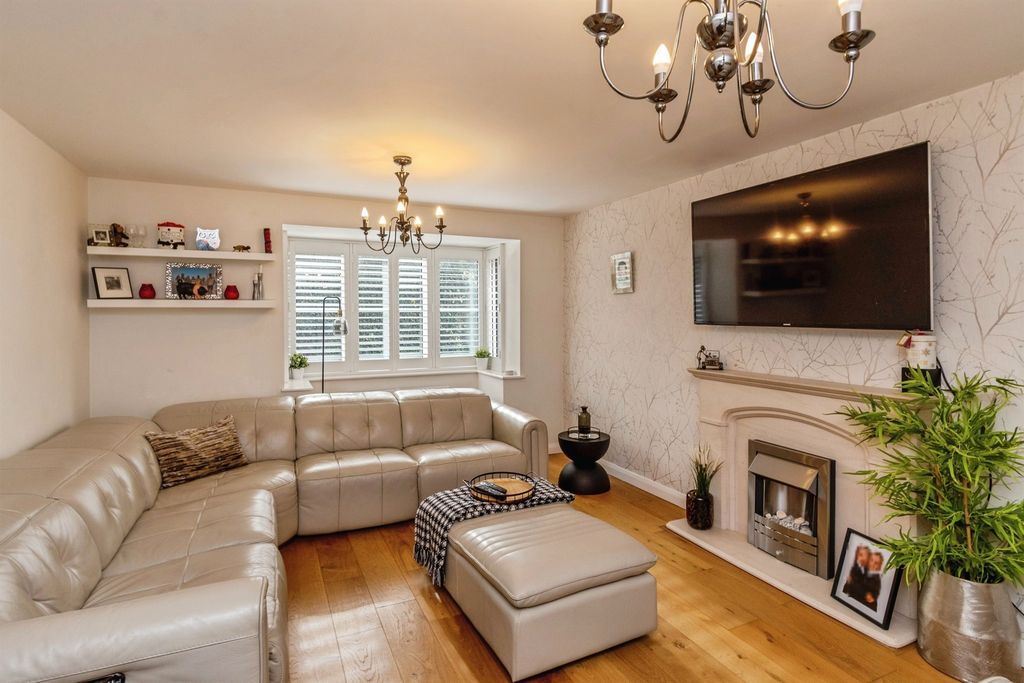 Additional image 2 of 4 bed detached house for saleStation Street, Cheslyn Hay, Walsall WS6