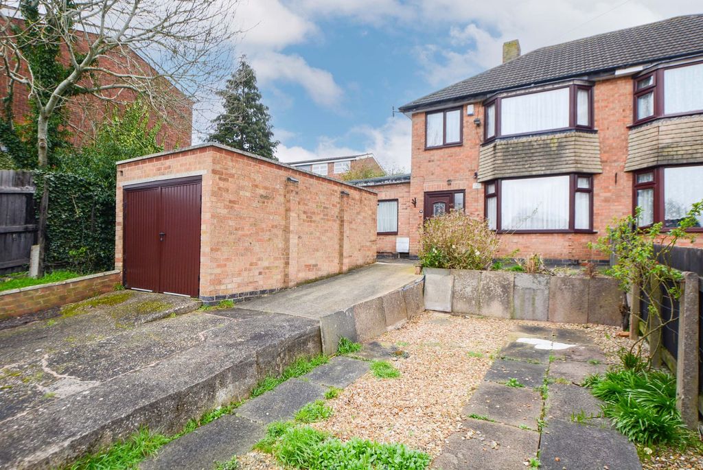 Additional image 18 of 3 bed semi-detached house for saleGodwin Avenue, Wigston, Leicester LE18