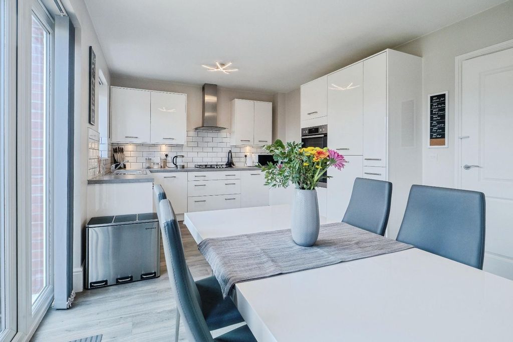Additional image 8 of 3 bed semi-detached house for saleBoundary Drive, Amington, Tamworth B77