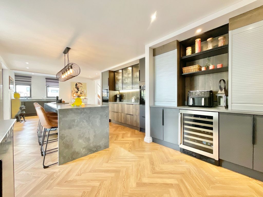 Additional image 8 of 4 bed detached house for saleFairview Villas, Baldwins Gate ST5