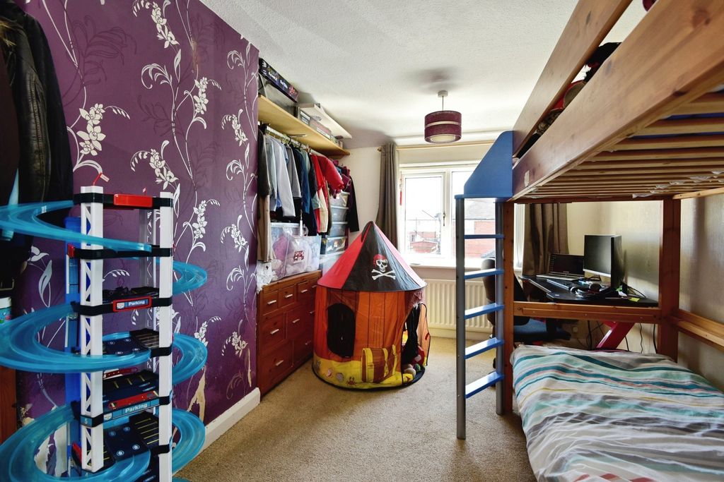 Additional image 10 of 3 bed semi-detached house for saleHollinshead Avenue, Newcastle, Staffordshire ST5
