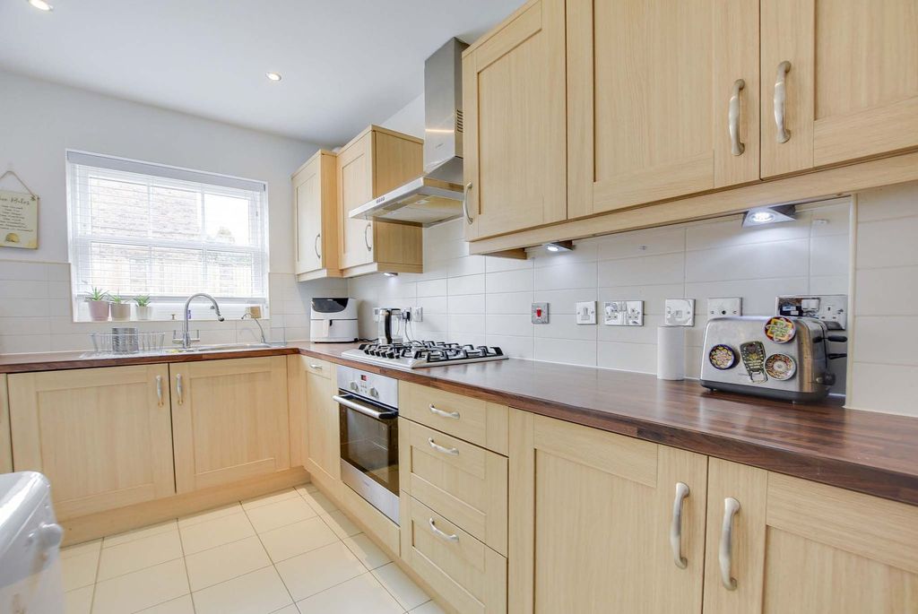 Additional image 9 of 4 bed semi-detached house for saleOrchard Close, Scraptoft, Leicester LE7