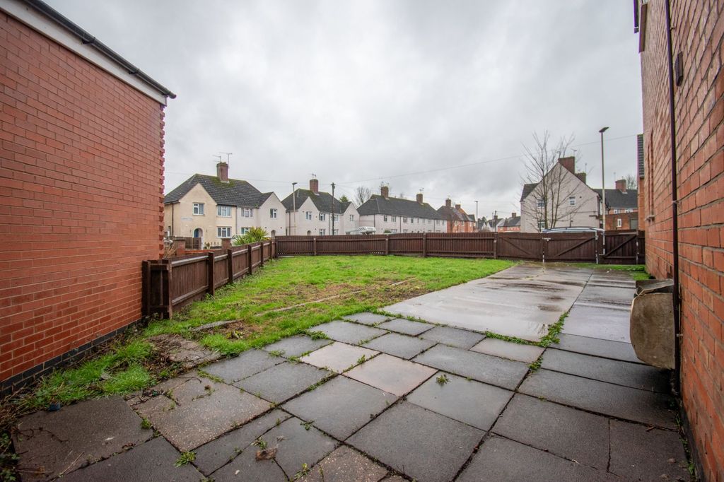 Additional image 4 of 3 bed semi-detached house for saleOverpark Avenue, Leicester LE3