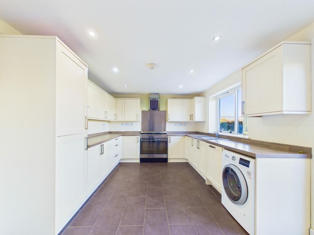 Additional image 2 of 5 bed town house for saleSangha Close, Leicester LE3