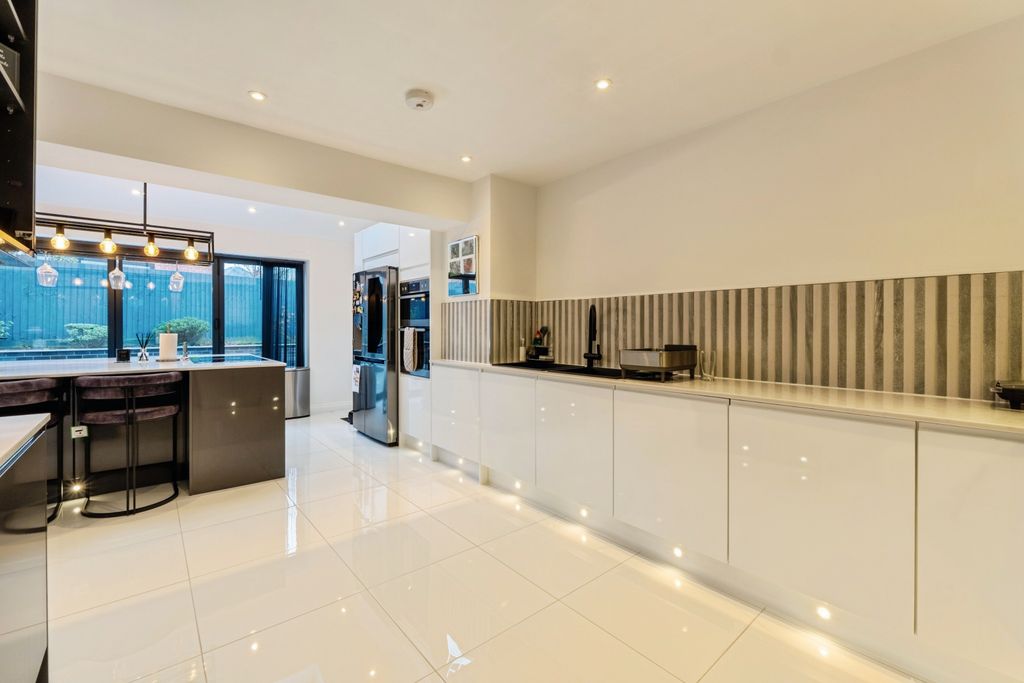 Additional image 3 of 3 bed detached house for saleCowslip Lane, Leicester LE7