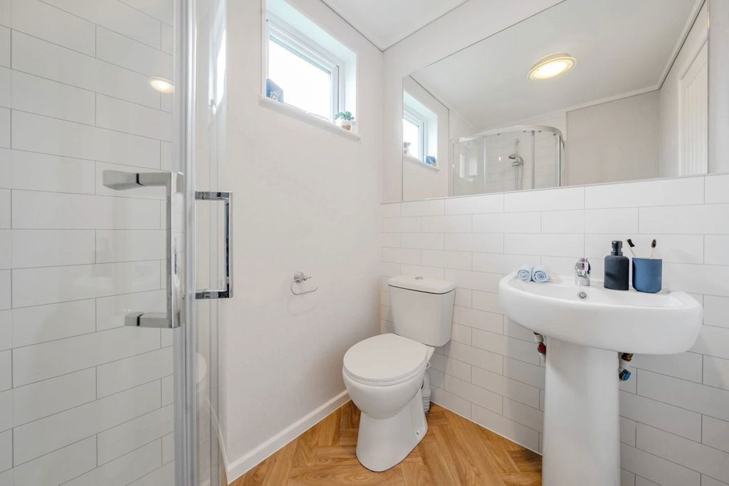 Additional image 6 of 2 bed mobile/park home for saleThe Park, Ranksborough Hall Park, Langham, Oakham, Rutland LE15