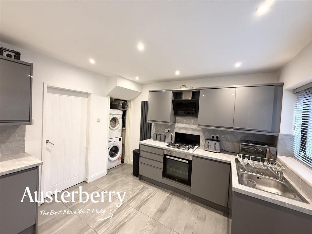Additional image 5 of 2 bed town house for saleOrford Street, Newcastle ST5
