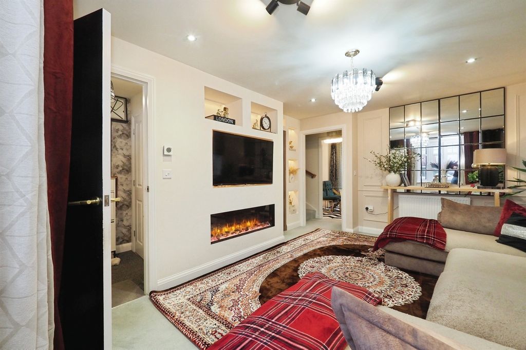 Additional image 3 of 3 bed semi-detached house for saleBrookes Crescent, Hugglescote, Coalville LE67