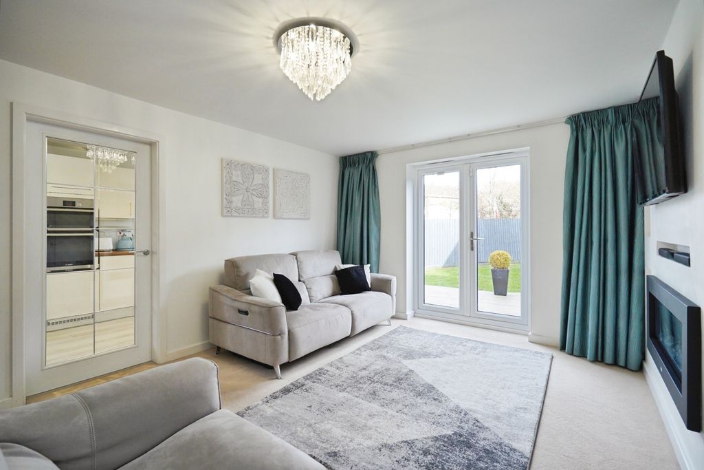 Additional image 9 of 4 bed link detached house for saleFrearson Road, Hugglescote, Coalville, Leicestershire LE67