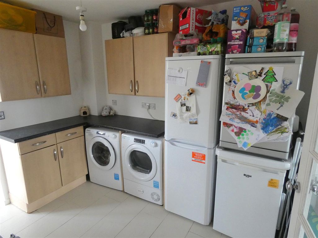 Additional image 8 of 3 bed semi-detached house for saleConway Close, Stretton, Burton On Trent DE13