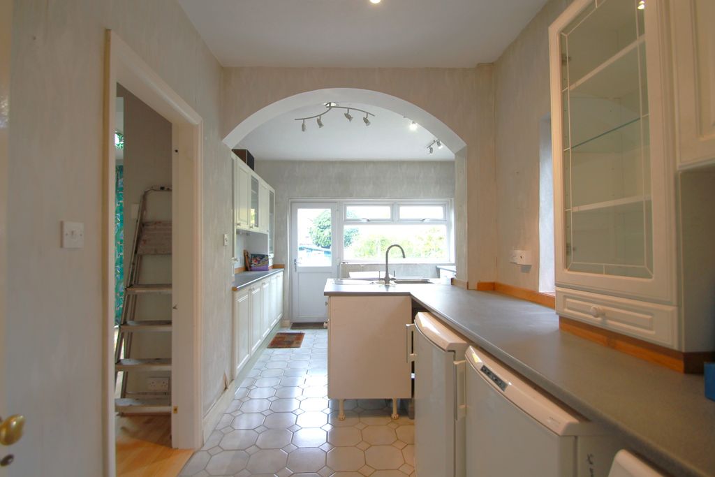 Additional image 6 of 3 bed semi-detached house for salePetworth Drive, Leicester, Leicestershire LE3
