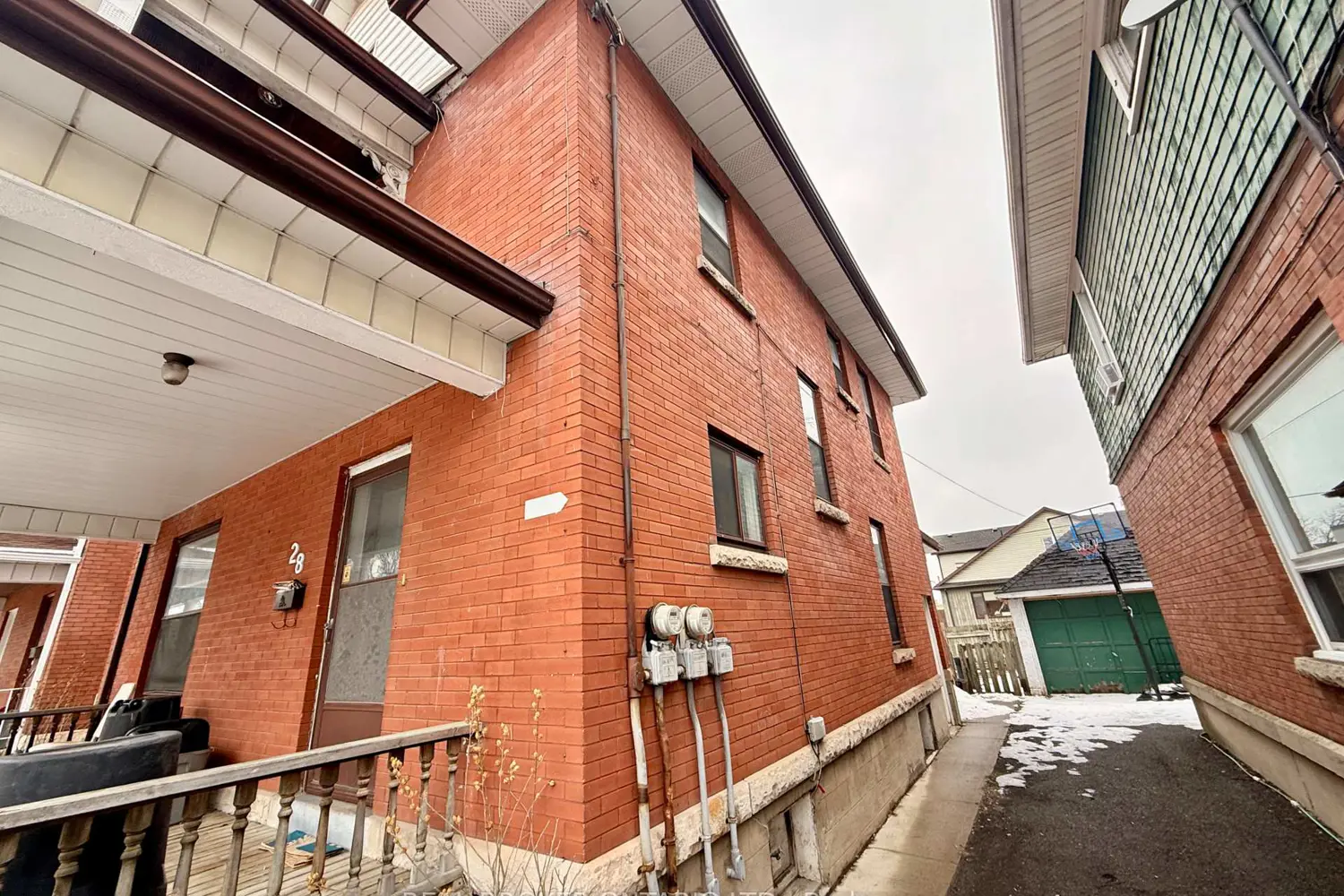 28 Grove Street