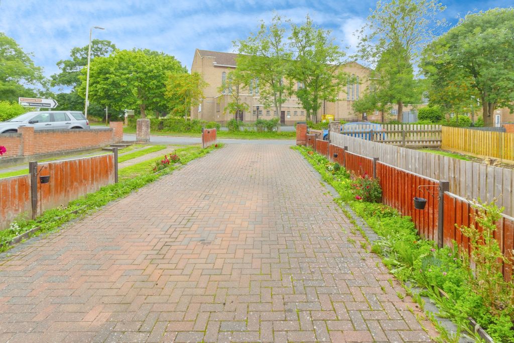Additional image 2 of 3 bed town house for saleGooding Avenue, Leicester LE3