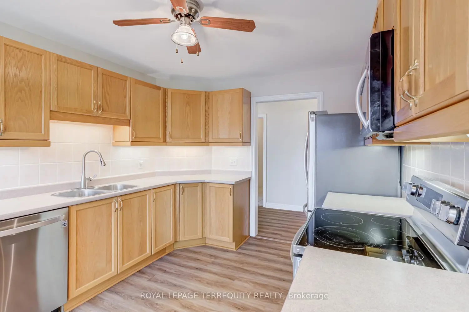 Additional image 3 of 2085 Amherst Heights Drive 212