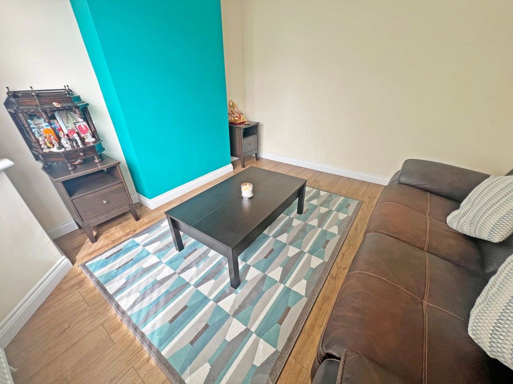 Additional image 5 of 3 bed semi-detached house for saleShetland Road, Leicester, Leicestershire LE4