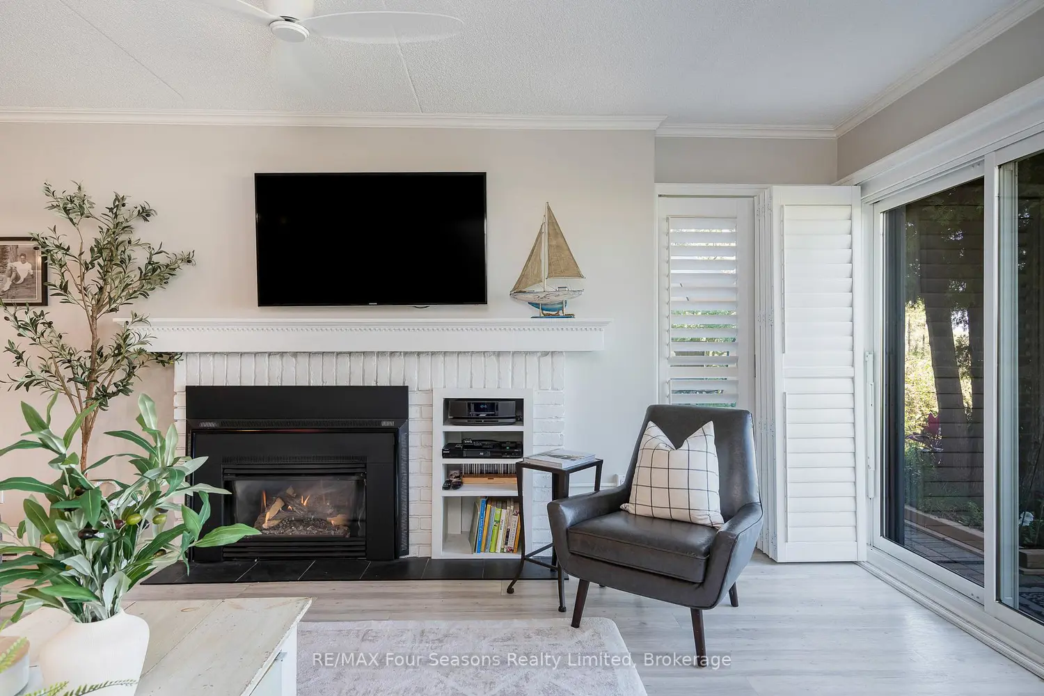 Additional image 9 of 44 Trott Boulevard 24