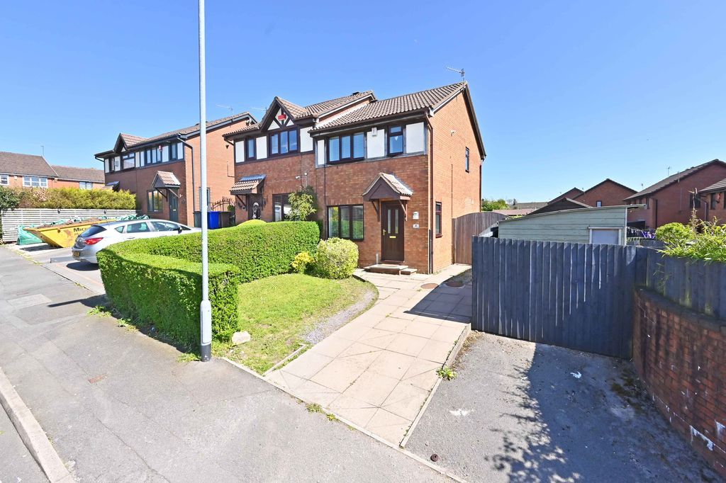 3 bed semi-detached house for saleHemlock Road, Meir Hay, Stoke-On-Trent ST3