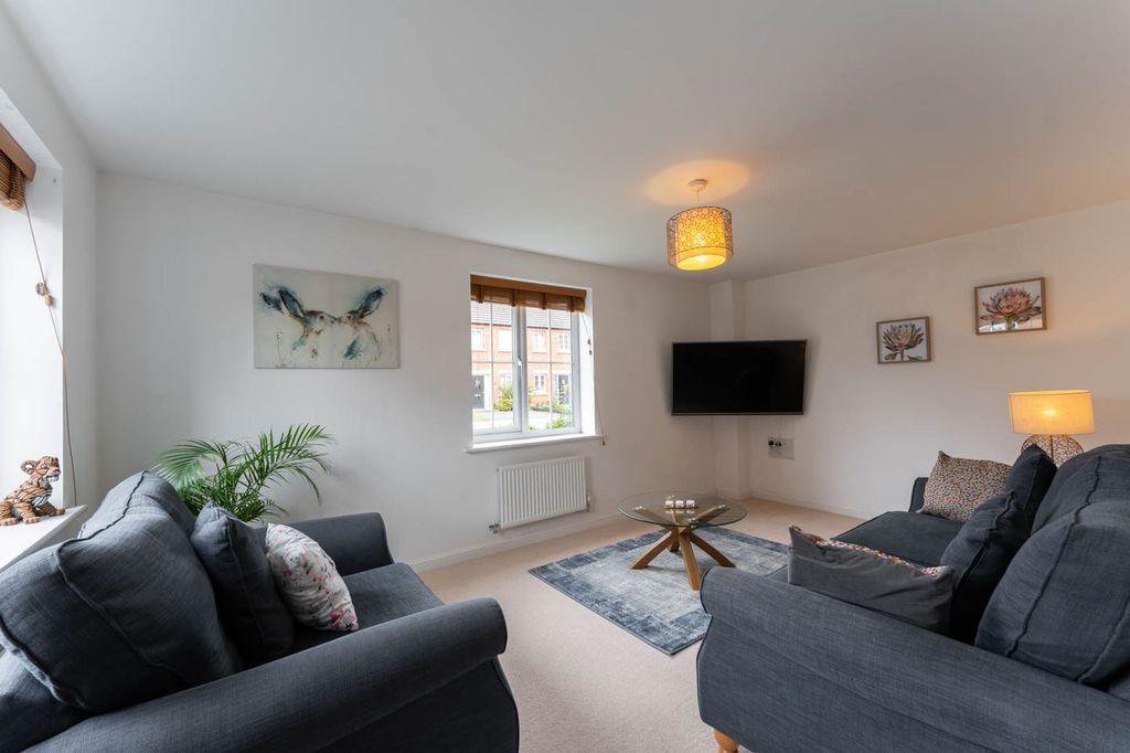 Additional image 4 of 4 bed semi-detached house for saleSummerhill Place, Market Harborough LE16